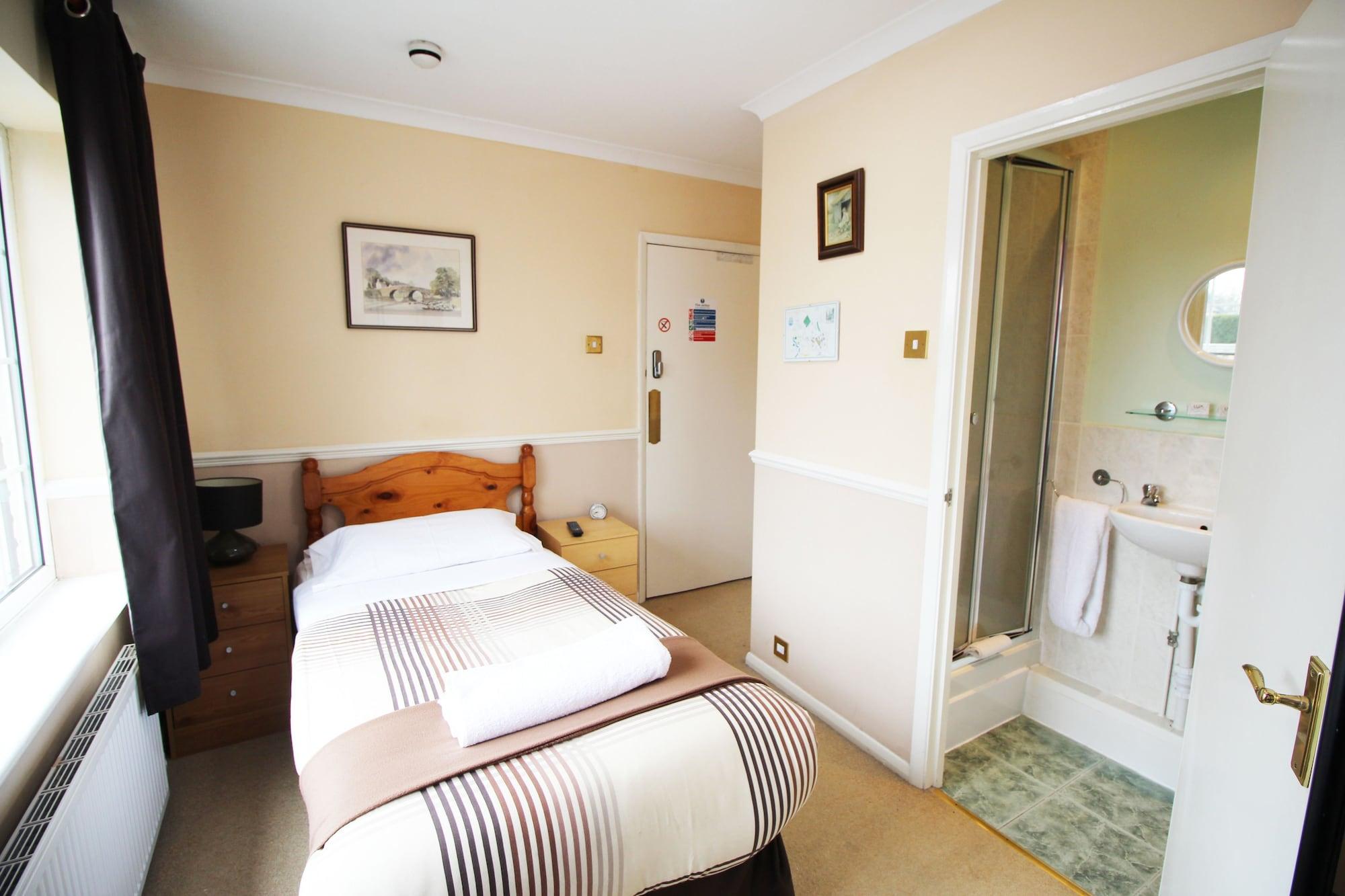 Oyo Flexistay Ambers Gatwick Aparthotel Horley Esterno foto