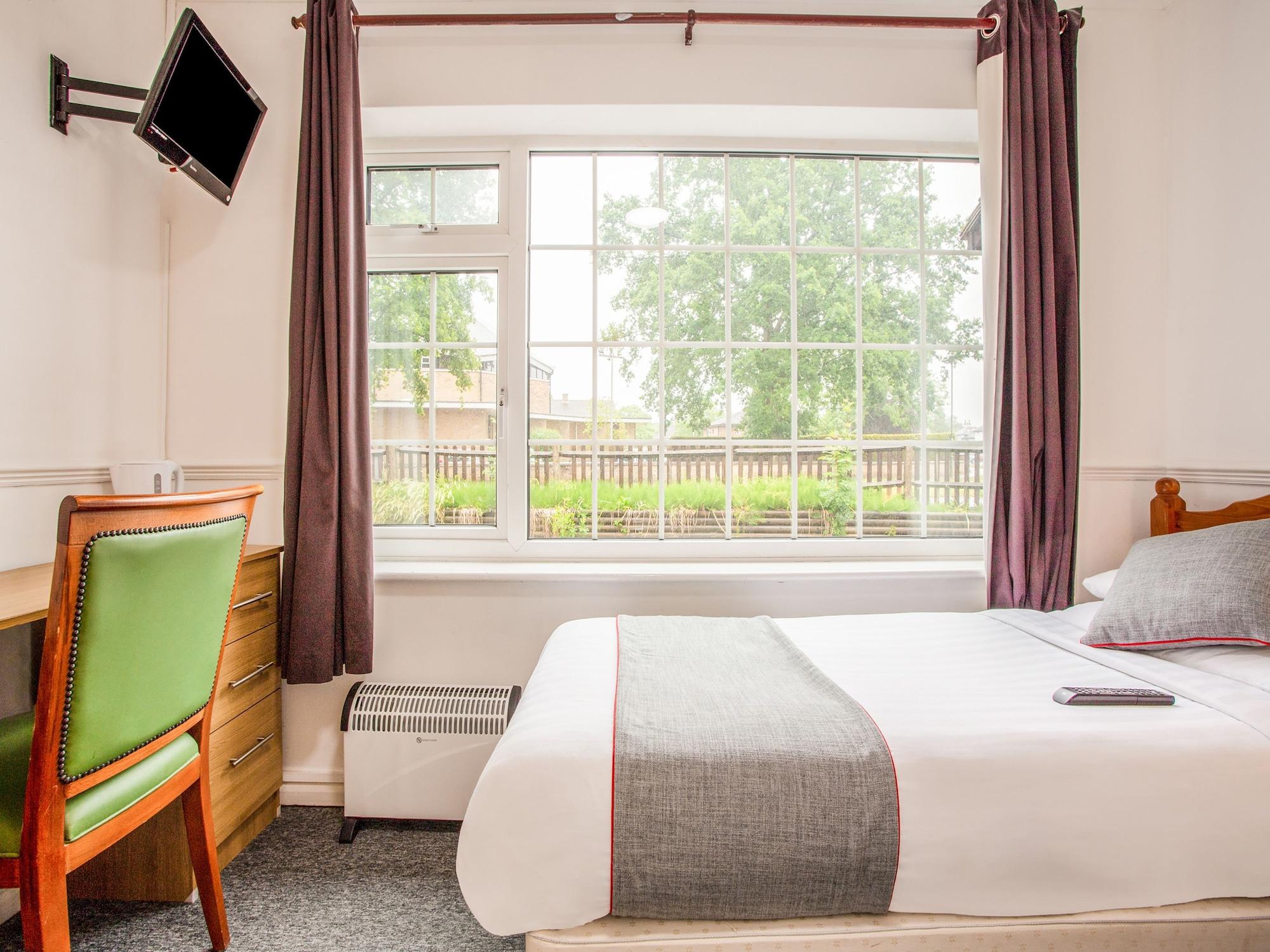 Oyo Flexistay Ambers Gatwick Aparthotel Horley Esterno foto