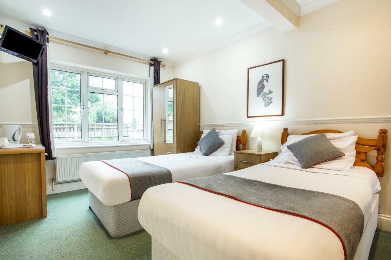 Oyo Flexistay Ambers Gatwick Aparthotel Horley Esterno foto